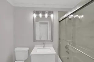 638 Arawe Circle E, Irving, TX 75060 - Photo 17