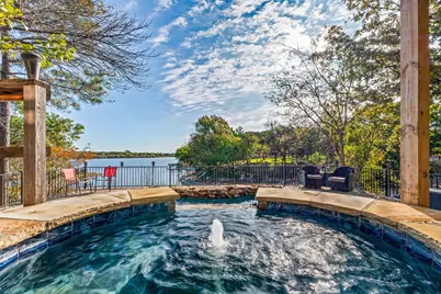 1612 Lakecrest Circle, Granbury, TX 76048 - Photo 27