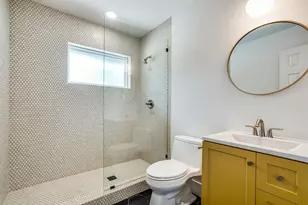 10343 Marsh Ln, Dallas, TX 75229 - Photo 13