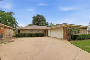 7208 Misty Meadow Dr S, Fort Worth, TX 76133 - Photo 1