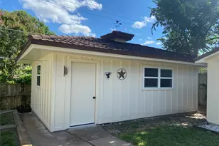 3401 Glenmont Dr, Fort Worth, TX 76133 - Photo 23