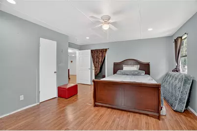 916 Fawn, Granbury, TX 76049 - Photo 9