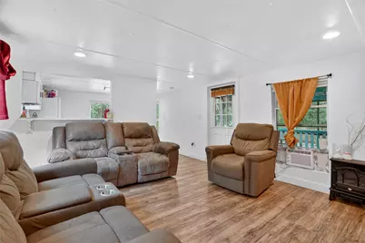 916 Fawn, Granbury, TX 76049 - Photo 5