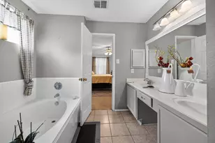 10610 Gleneagles Ln, Rowlett, TX 75089 - Photo 9