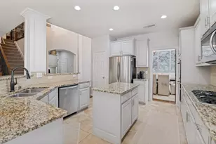 1300 Burnett Dr, Lantana, TX 76226 - Photo 9