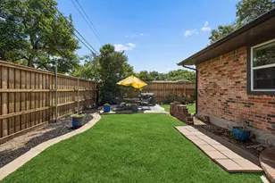 3039 Sharpview Ln, Dallas, TX 75228 - Photo 23