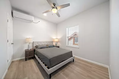 808 Sealy Avenue, Galveston, TX 77550 - Photo 13