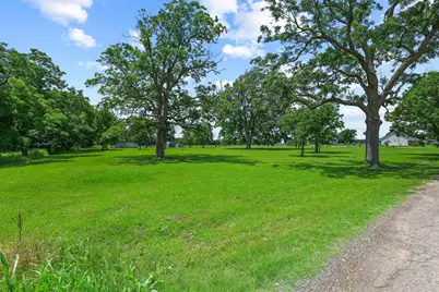 652 County Road 2850, Honey Grove, TX 75446 - Photo 33