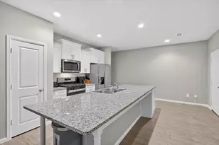 4716 Stunning Pathway, Haltom City, TX 76117 - Photo 7