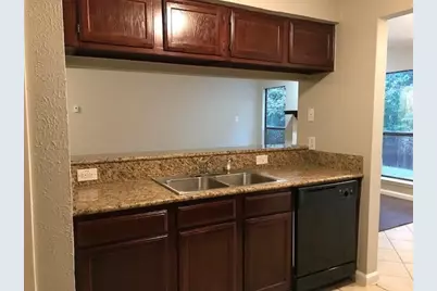 6311 Twinhill Drive, Arlington, TX 76016 - Photo 9