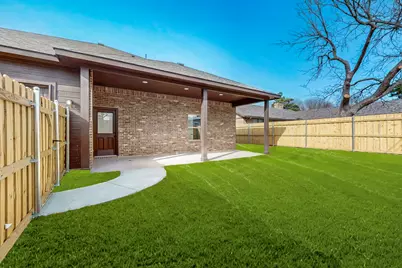 706 Poinsettia Drive, Lancaster, TX 75146 - Photo 7
