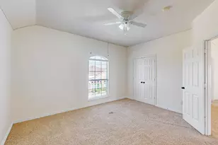 8609 Rugby Dr, Irving, TX 75063 - Photo 33
