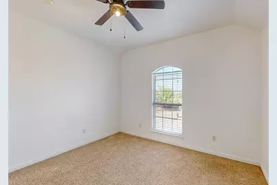 8609 Rugby Drive, Irving, TX 75063 - Photo 35