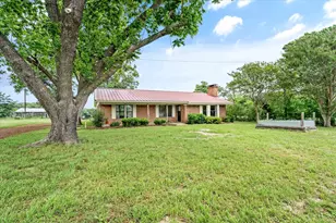 881 Vz County Road 4605, Ben Wheeler, TX 75754 - Photo 1