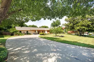 7725 Woodside Hl, Fort Worth, TX 76179 - Photo 5