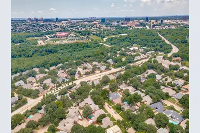 7310 Hundley Boulevard, Dallas, TX 75231 - Photo 25