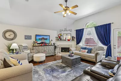 3901 Glenwyck Drive, North Richland Hills, TX 76180 - Photo 5