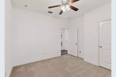 604 Warwick Boulevard, Lewisville, TX 75056 - Photo 19