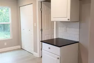 2618 28th St, Fort Worth, TX 76106 - Photo 11