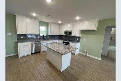 109 Spruce Tree Court, Poolville, TX 76487 - Photo 5