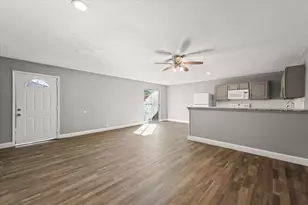 929 S Rosemont Ave, Dallas, TX 75208 - Photo 3