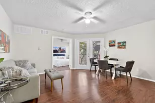 9825 Walnut St, Dallas, TX 75243 - Photo 9