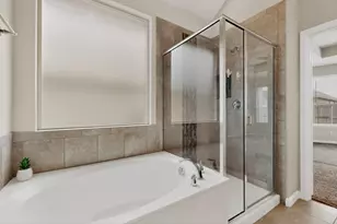 7811 Links Dr, Arlington, TX 76001 - Photo 19