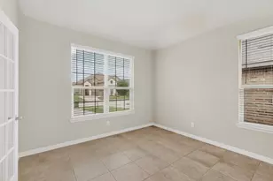 7811 Links Dr, Arlington, TX 76001 - Photo 9