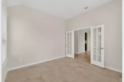 7811 Links Drive, Arlington, TX 76001 - Photo 9