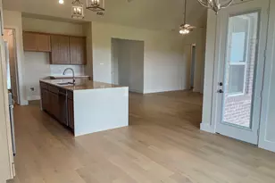 112 Aiden Dr, Waxahachie, TX 75165 - Photo 5