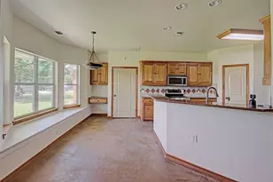 2800 County Rd 314, Cleburne, TX 76031 - Photo 13
