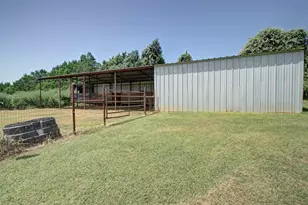 2800 County Rd 314, Cleburne, TX 76031 - Photo 31
