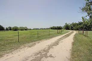 2800 County Rd 314, Cleburne, TX 76031 - Photo 5
