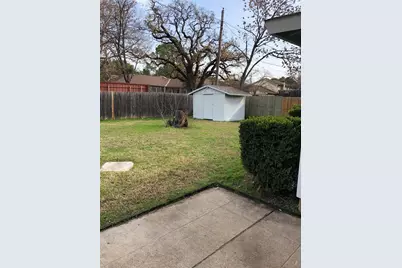 3210 Bryn Mawr Drive, Irving, TX 75062 - Photo 19