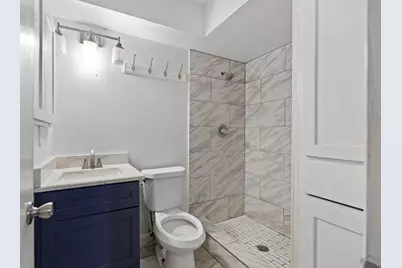 948 Meadowcove Circle, Garland, TX 75043 - Photo 9