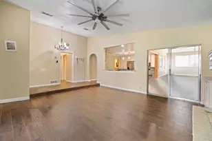 948 Meadowcove Cir, Garland, TX 75043 - Photo 15