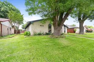 948 Meadowcove Cir, Garland, TX 75043 - Photo 3