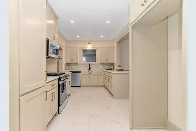 225 Featherston Street, Cleburne, TX 76033 - Photo 15