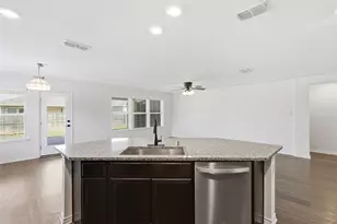 10201 Fox Grove Ct, Fort Worth, TX 76131 - Photo 9
