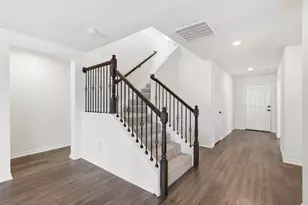 10201 Fox Grove Ct, Fort Worth, TX 76131 - Photo 5
