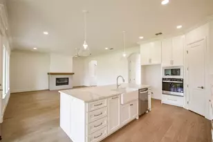 2719 Village Rd, Granbury, TX 76049 - Photo 9