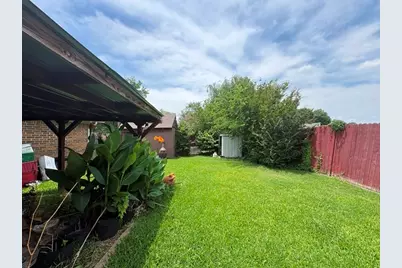 110 E Schreiber Street, Garland, TX 75040 - Photo 29