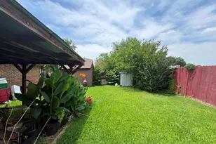 110 E Schreiber St, Garland, TX 75040 - Photo 29