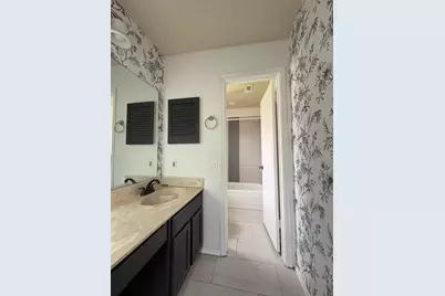 110 E Schreiber Street, Garland, TX 75040 - Photo 21