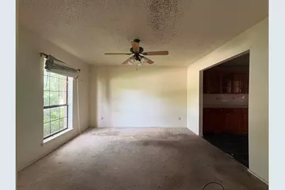 110 E Schreiber Street, Garland, TX 75040 - Photo 7