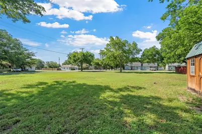 605 N Roberts Street, West, TX 76691 - Photo 31