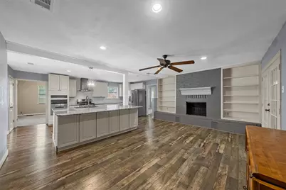 605 N Roberts Street, West, TX 76691 - Photo 7