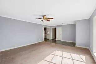605 N Roberts St, West, TX 76691 - Photo 5
