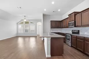 466 Rockaway Dr, Midlothian, TX 76065 - Photo 9