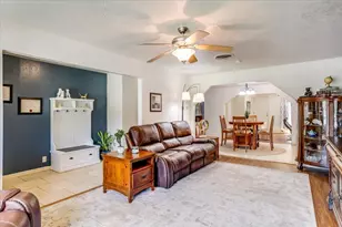 1210 Edinburg Ln, Denton, TX 76209 - Photo 5